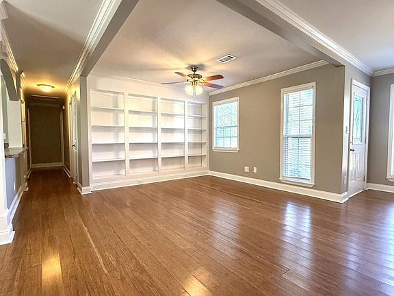 4th image of 223 Westmont Dr