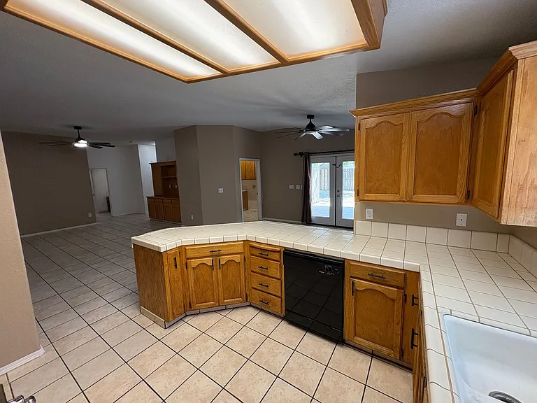 1040 N Sumter Ct — Photo 15