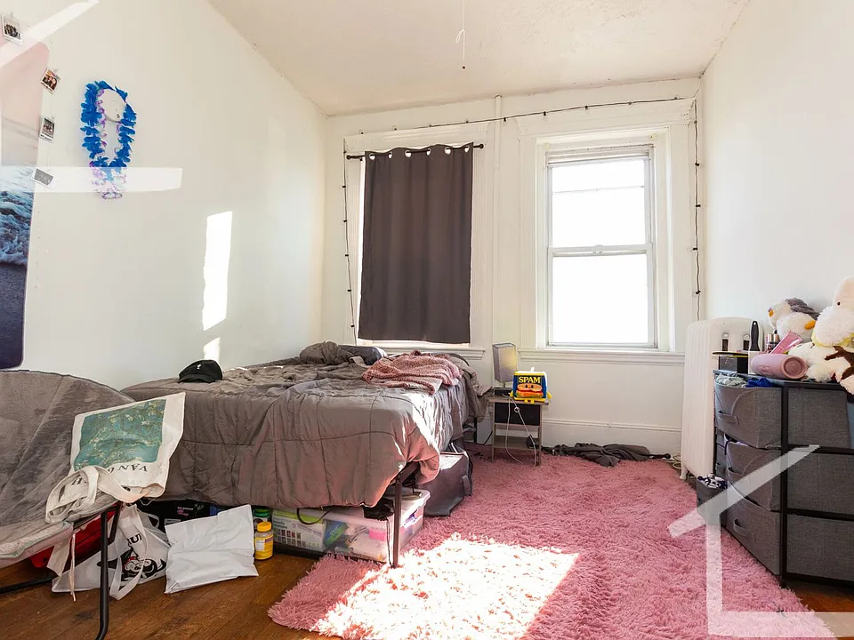 38 Brighton Ave #4A