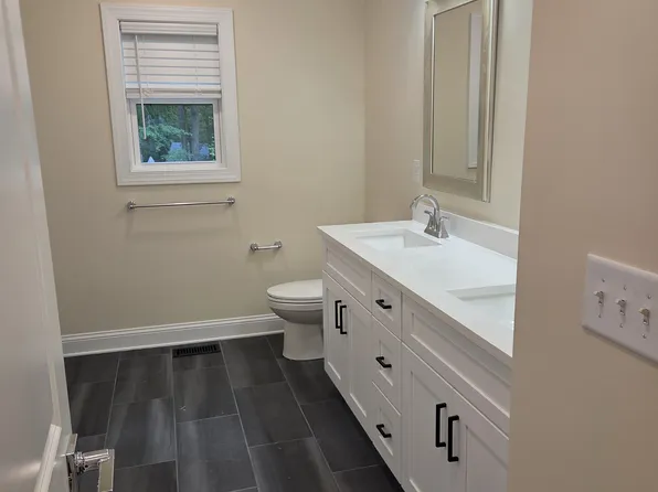 501 Farmington Woods Dr, Cary, NC 27511