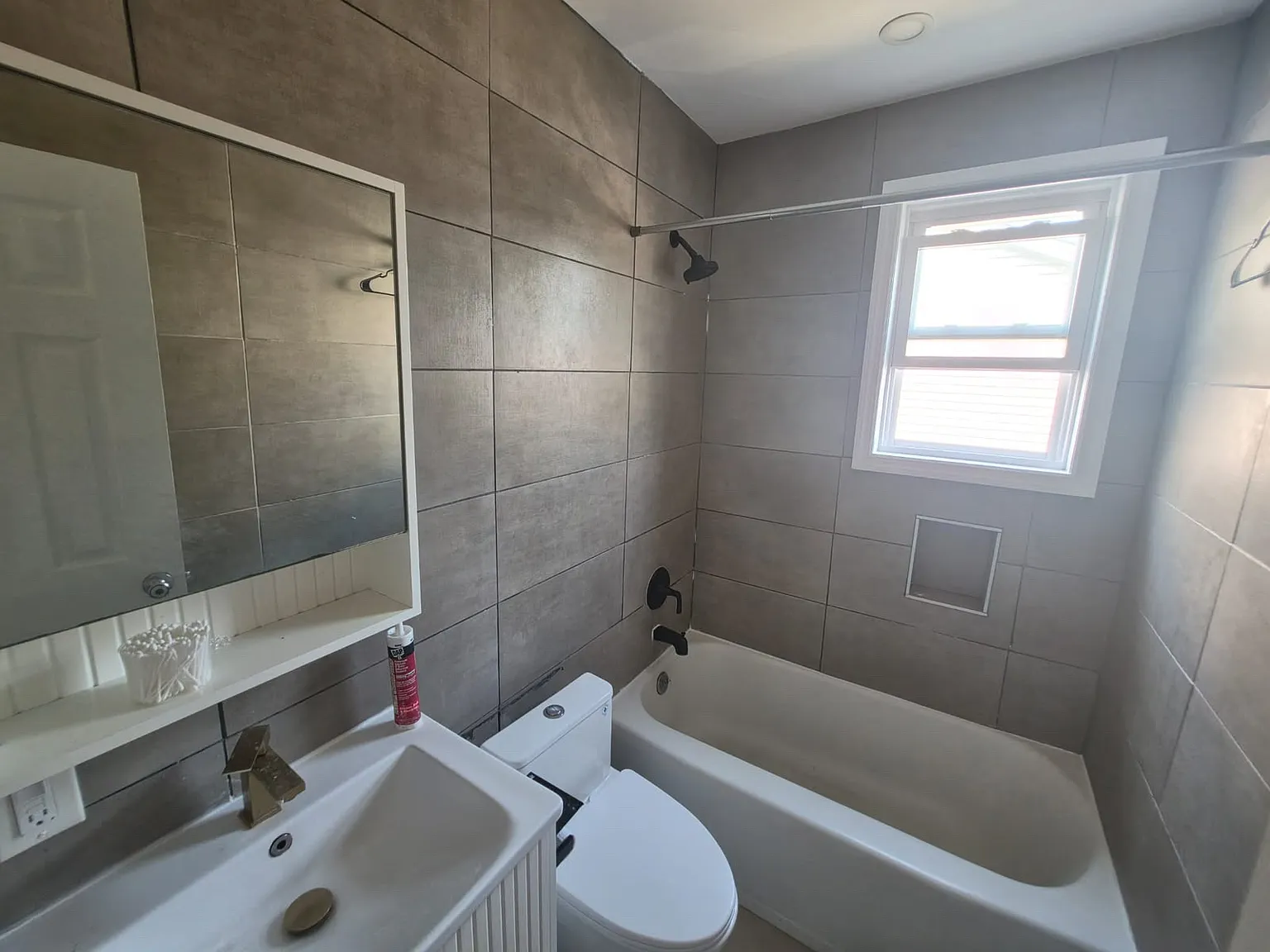 2 bed, $2,200 — Photo 4