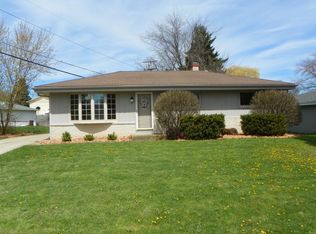 7407 Pheasant Trl, Racine, WI 53402