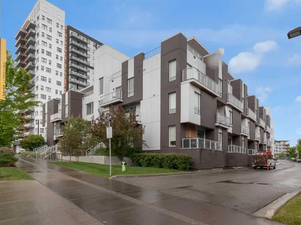 3125 N 39th St NW #113, Calgary, AB T3B 3G9