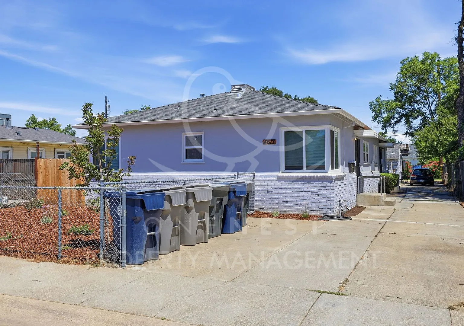 4617 13th Ave - Sacramento — Photo 2