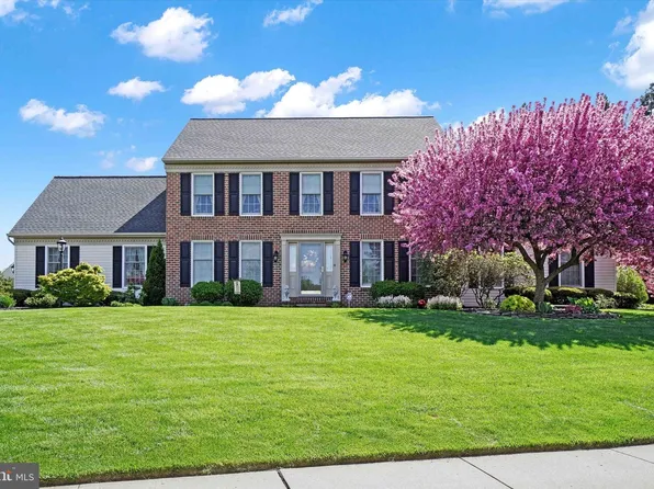 2745 Wexford Ln, York, PA 17404