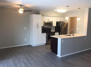27053 Gateway Dr S APT 307, Farmington Hills, MI 48334