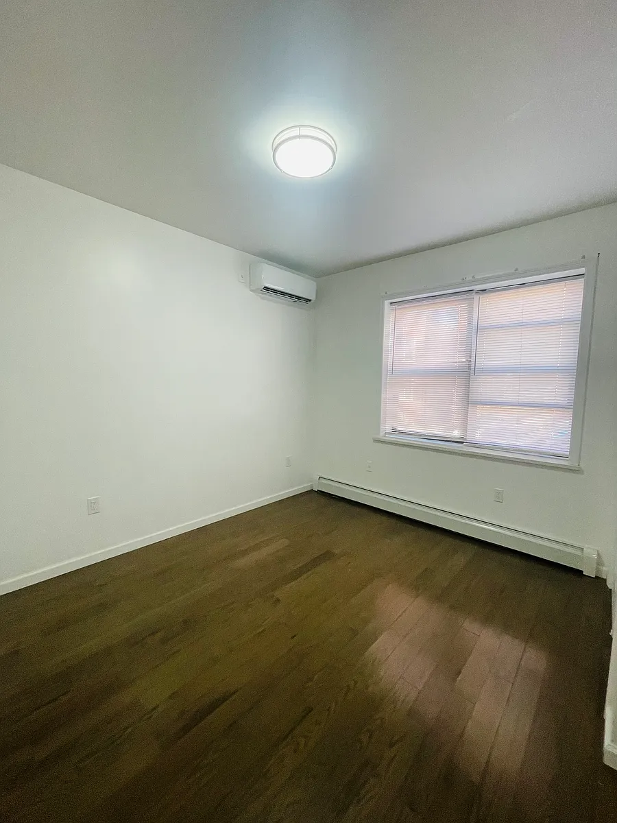 Building Photo - 1068 Bay Ridge Ave #1F