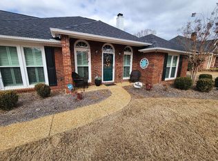 2706 Summerfield Pl, Phenix City, AL 36867