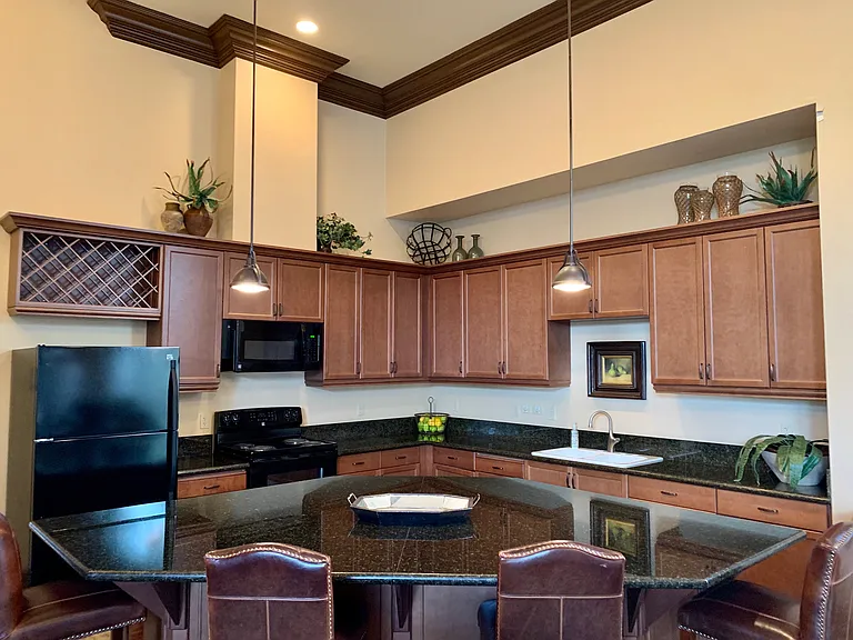 7525 N Willow Ave — Photo 9