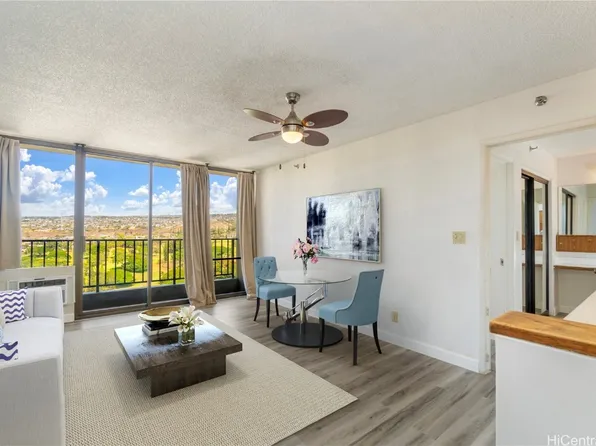 98-402 Koauka Loop APT 2403, Aiea, HI 96701