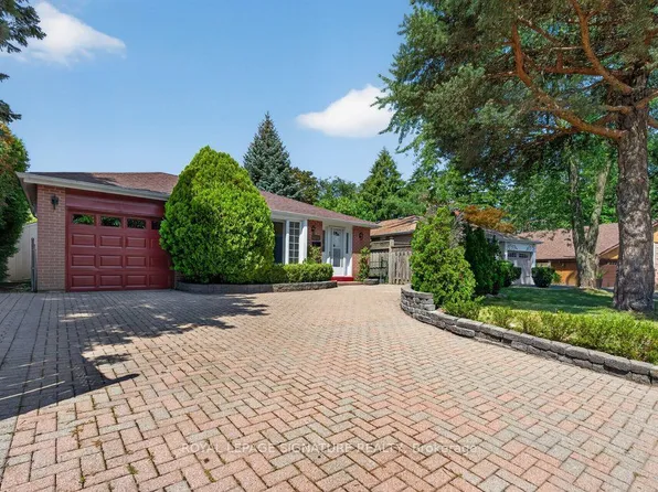 16 Earswick Dr, Toronto, ON M1E 1C6