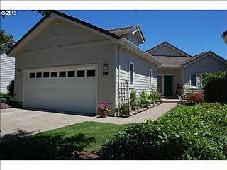 1st image of 350 Magnolia Dr
