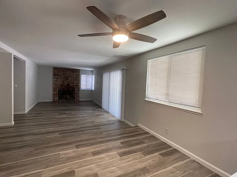 2700 Bluebell Cir — Photo 9