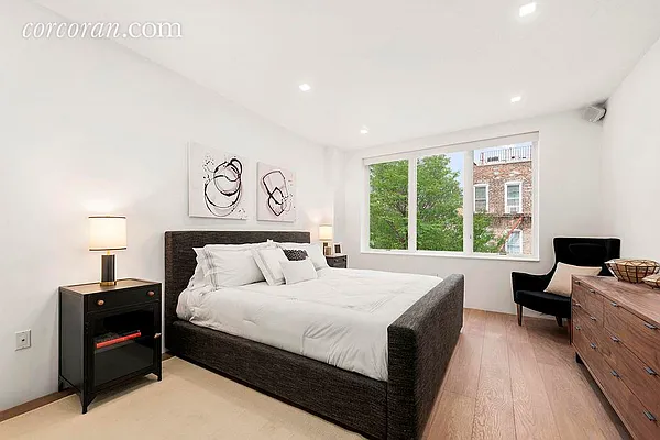 Sold by Corcoran | media 21