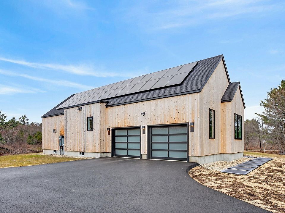 1st image of 140 Longwoods Road