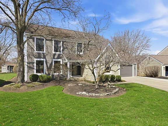 3rd image of 4791 Riverwood Dr