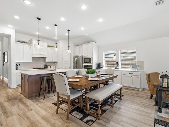 4th image of 2854 Acacia Grove Dr