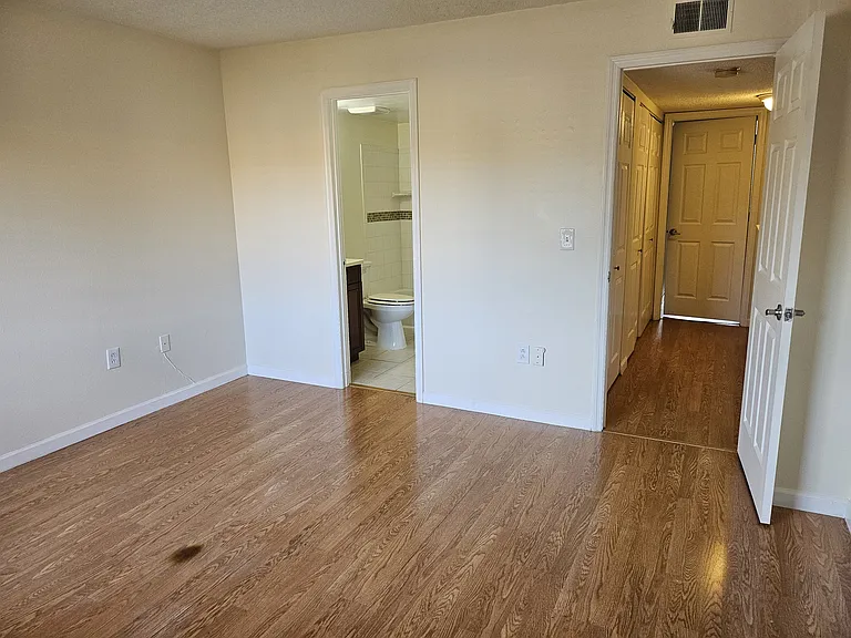 5822 Windhover Dr — Photo 9
