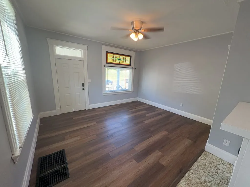 1030 Seton Ave Apt 1 — Photo 3