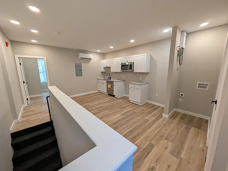 4250 Lancaster Ave #A7 — Photo 2