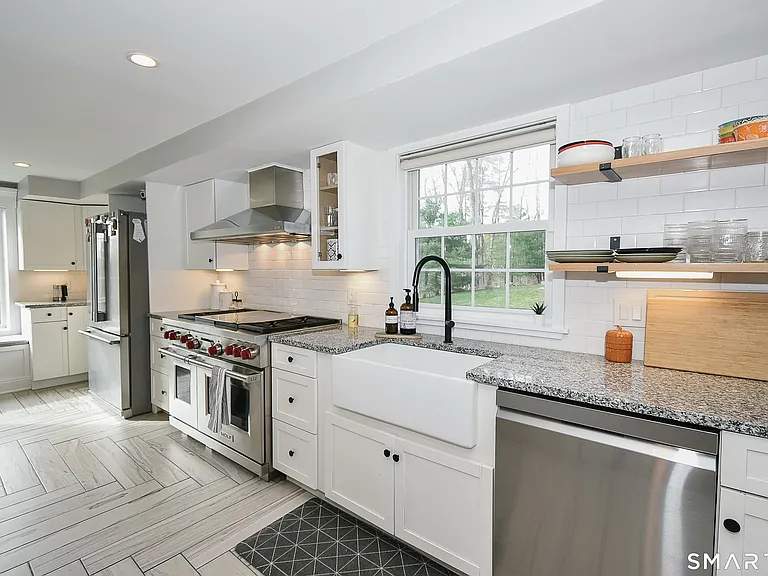 50 1/2 Mountain Spring Rd — Photo 11