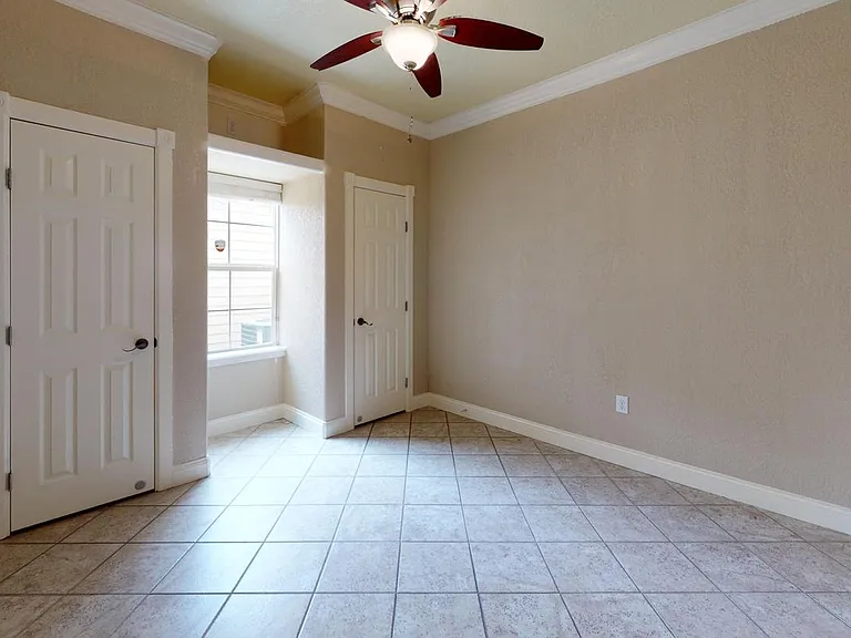 7559 Glen Mont Dr — Photo 14