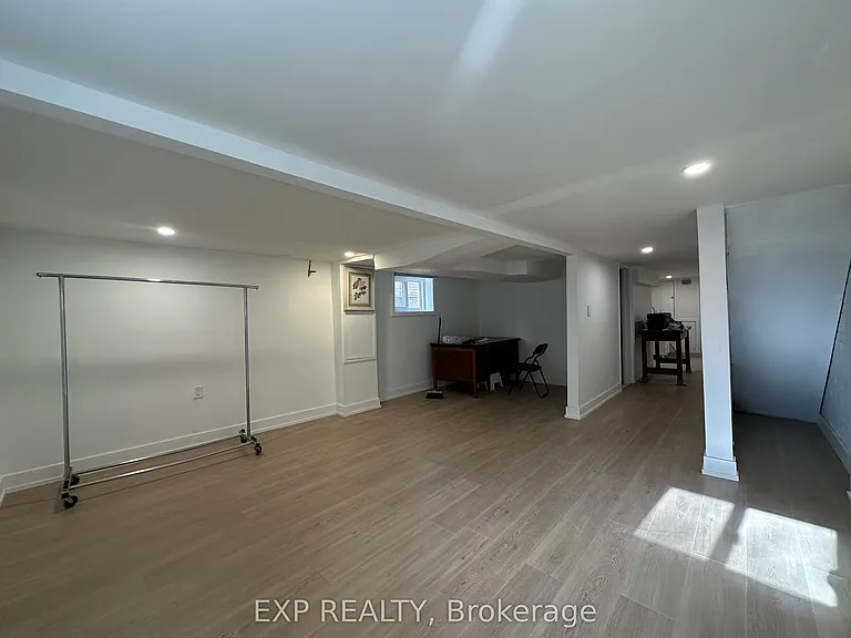926 Greenwood Ave — Photo 20