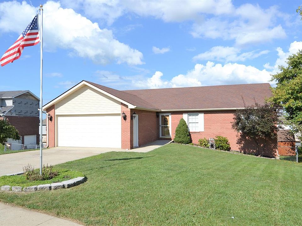 1st image of 212 Bruce Ct