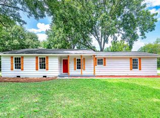 516 Stanton Woods Dr SE, Conyers, GA 30094