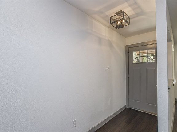 4th image of 9703 Anderson Village Dr