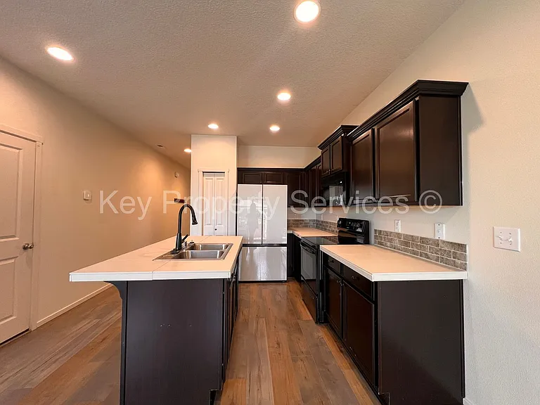 5600 NE 129th Pl — Photo 5