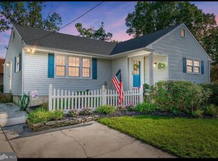 27 Jerome Ave, Sicklerville, NJ 08081
