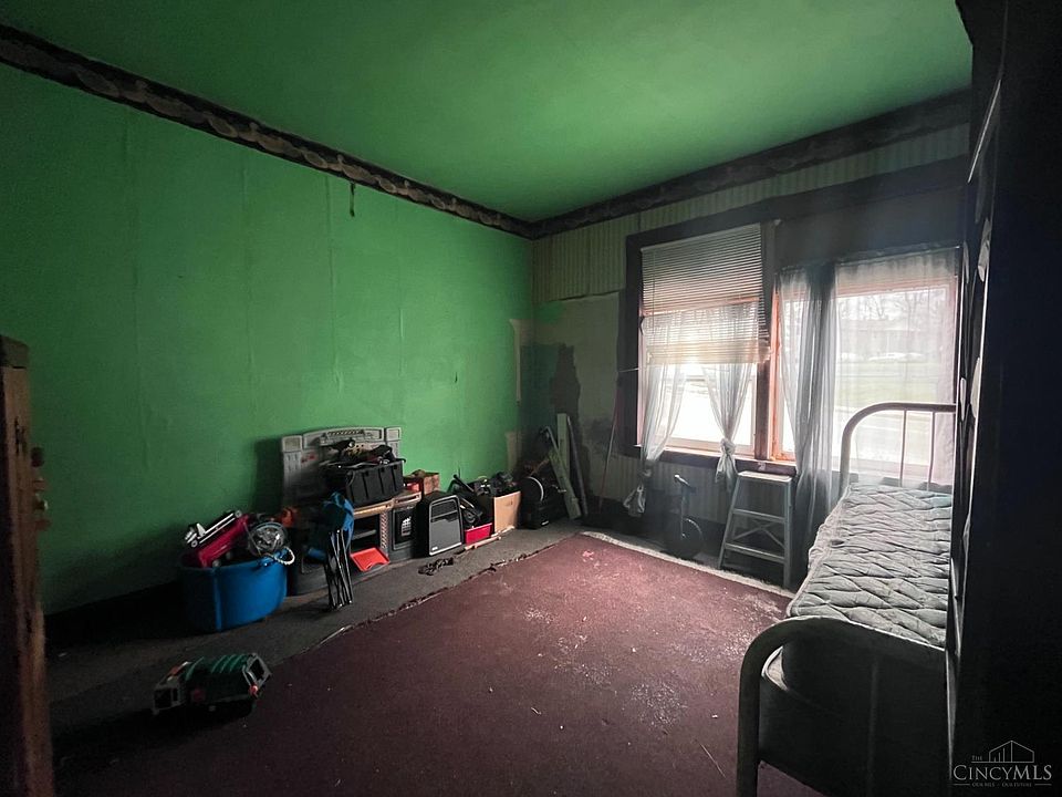 2nd image of 520 N East St