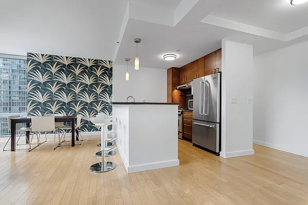 Rented by BARNES New York | media 18