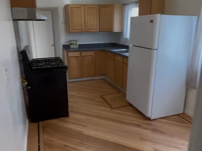 22438 Sonoma St — Photo 13