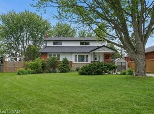 2036 Mountainside Dr, Burlington, ON L7P 1A7