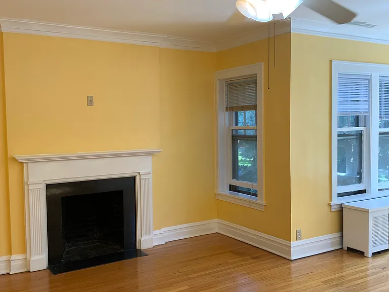 325 S Oak Park Ave #2 — Photo 2
