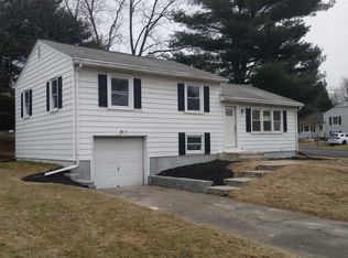 13 Benton Rd, Poughkeepsie, NY 12603