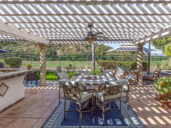 4th image of 7341 Old Toms Ct