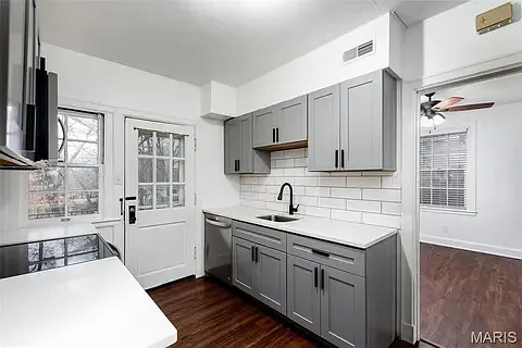 205 Grover Rd — Photo 13