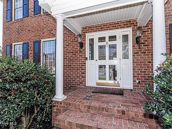 3rd image of 1504 Woodwind Drive