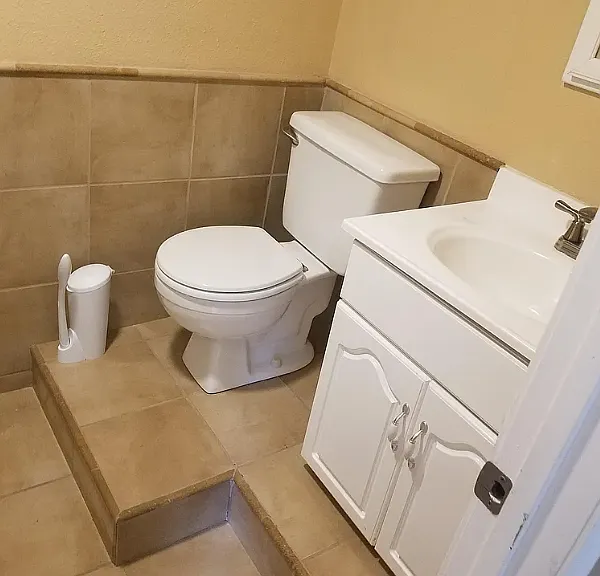 820 Walnut St — Photo 10