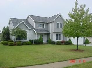 317 Canterbury Dr, Huron, OH 44839