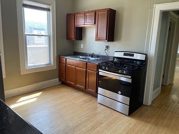 2nd image of 2718 N Palmer St