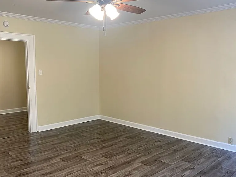 7600 Pond Dr — Photo 5