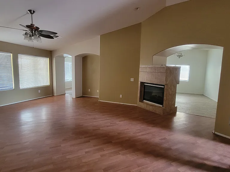 1483 E Douglas St — Photo 2