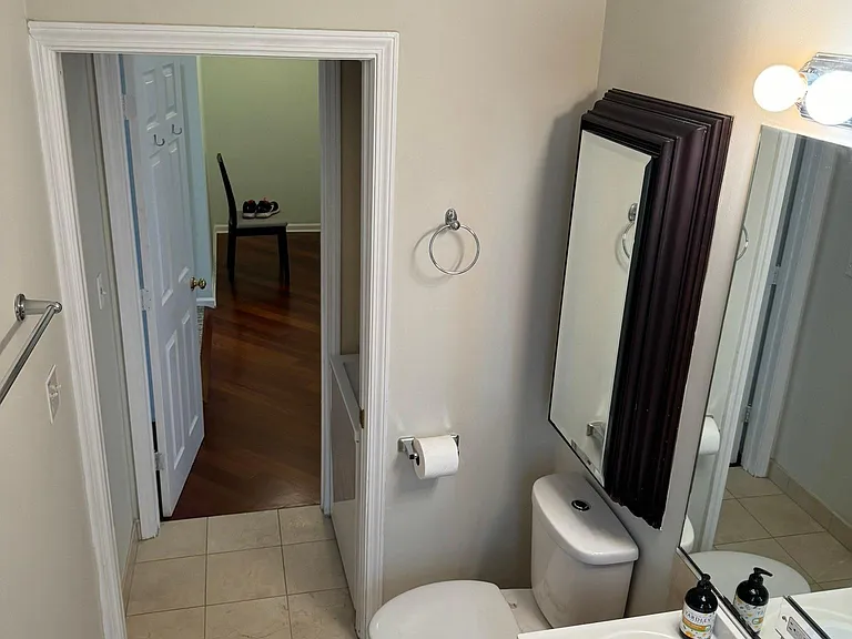3110 W Belle Plaine Ave #2 — Photo 4