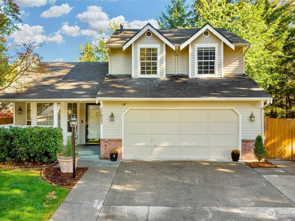 11923 207th Avenue E, Bonney Lake, WA 98391
