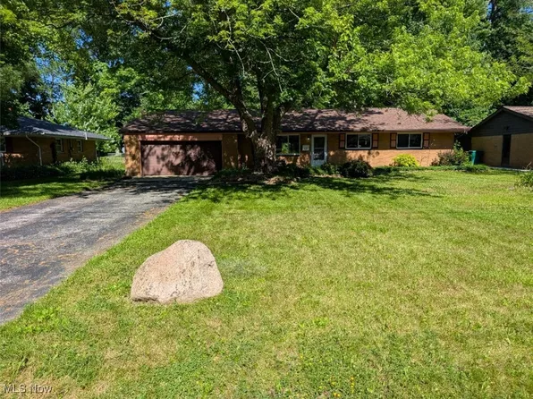 6329 Carolyn Dr, Mentor, OH 44060