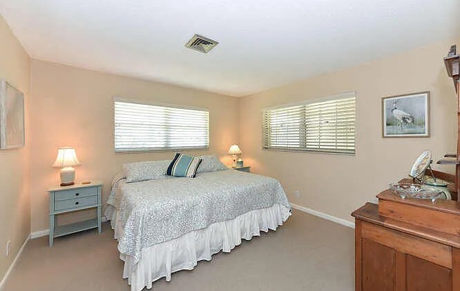 493 Forestview Dr — Photo 25